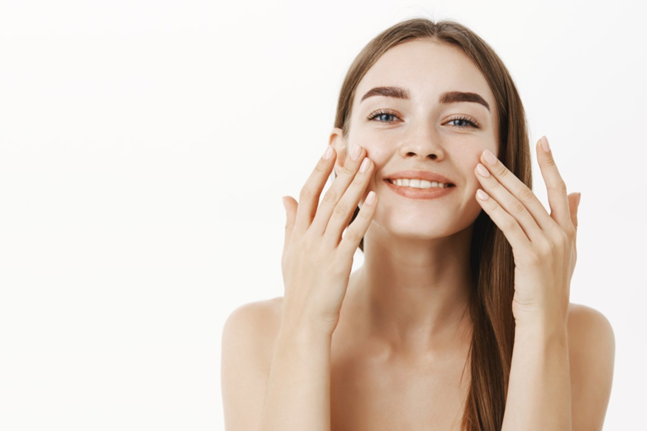 Coco Ruby Plastic Surgery - Skin anatomy, Skin types, and common Skin conditions - Woman with Beautiful Smile